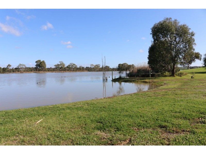 16 Queen Louisa Drive, Murray Bridge SA 5253