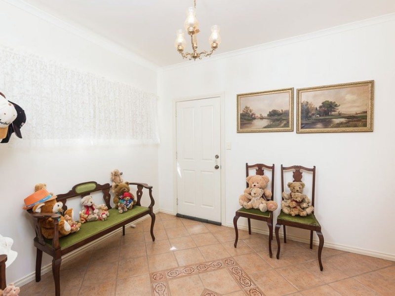 16 Queen Louisa Drive, Murray Bridge SA 5253