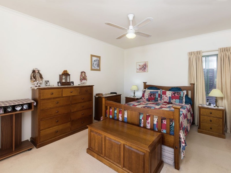 16 Queen Louisa Drive, Murray Bridge SA 5253