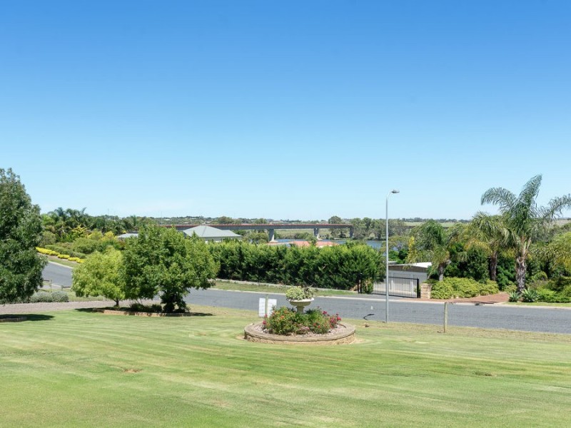 16 Queen Louisa Drive, Murray Bridge SA 5253