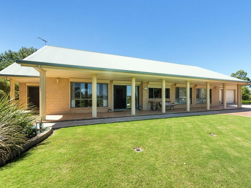 16 Queen Louisa Drive, Murray Bridge SA 5253