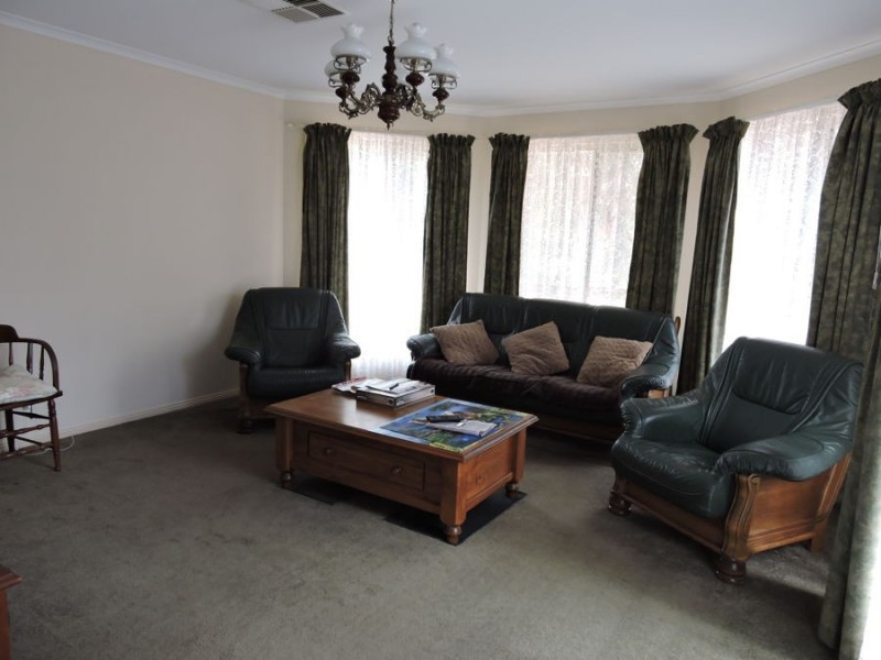 25 Loddon, Murray Bridge East SA 5253