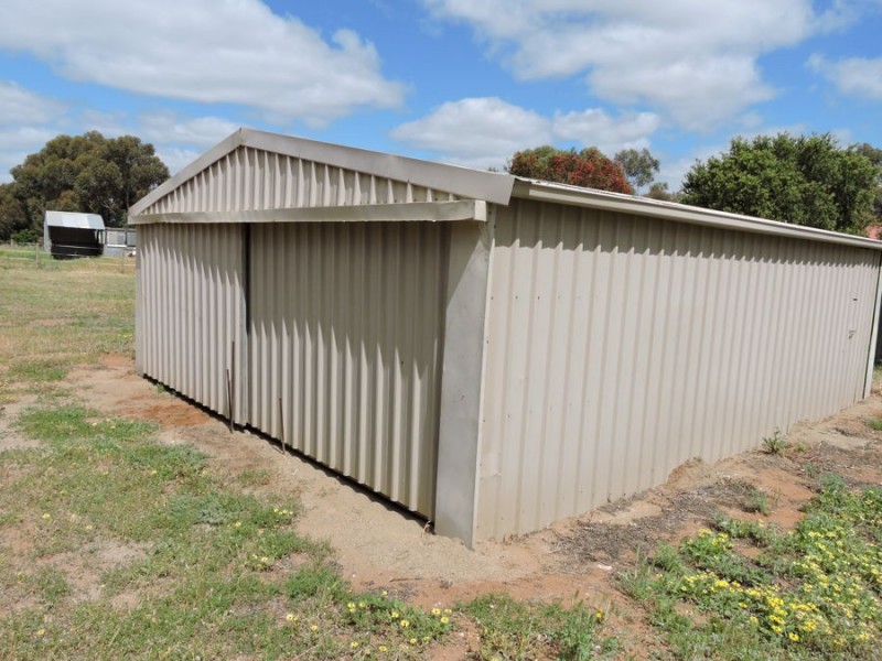 25 Loddon, Murray Bridge East SA 5253