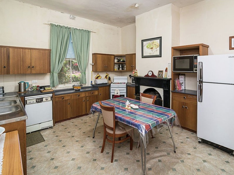 6 Chapel Street, Strathalbyn SA 5255