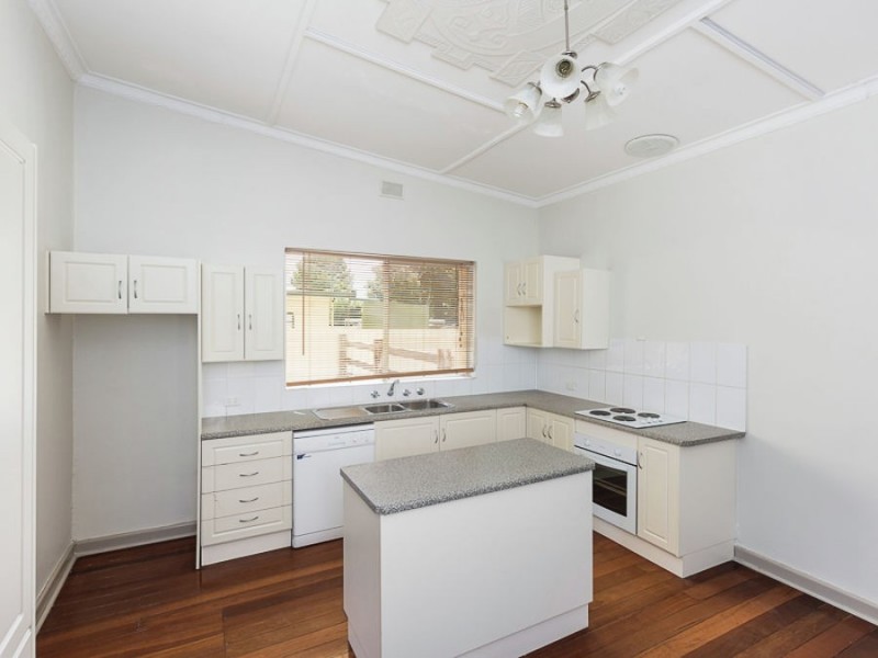 18 Gray Street, Murray Bridge SA 5253