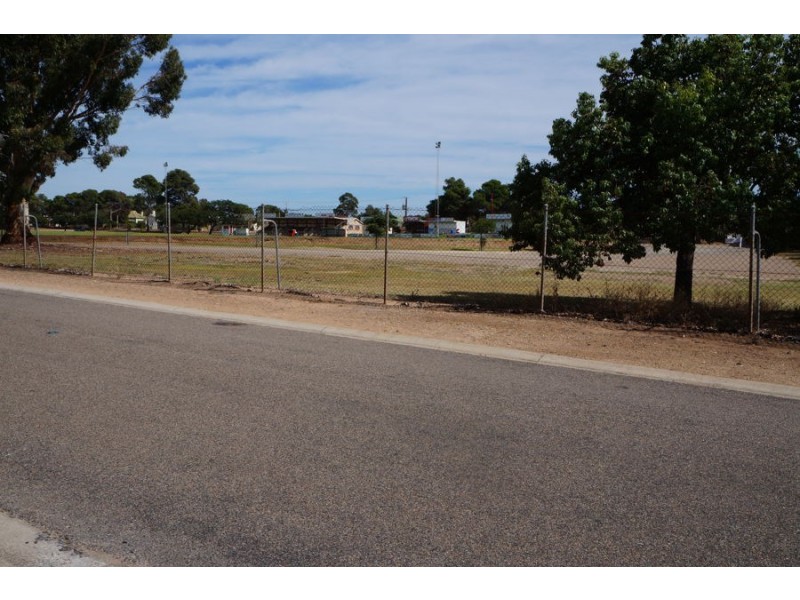 3 4 Alice Terrace, Murray Bridge SA 5253