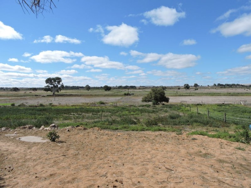 249 The Point, Woods Point SA 5253