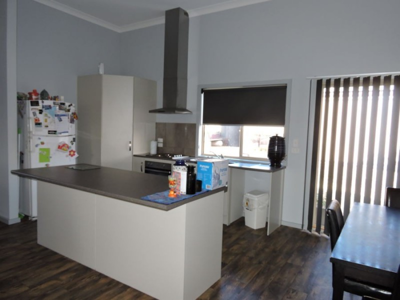 48 Edmund, Murray Bridge SA 5253