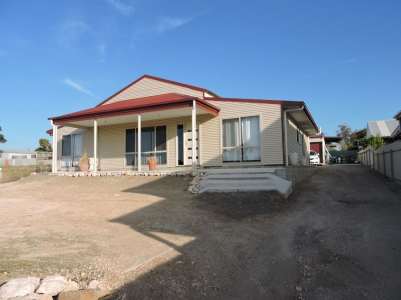 48 Edmund, Murray Bridge SA 5253