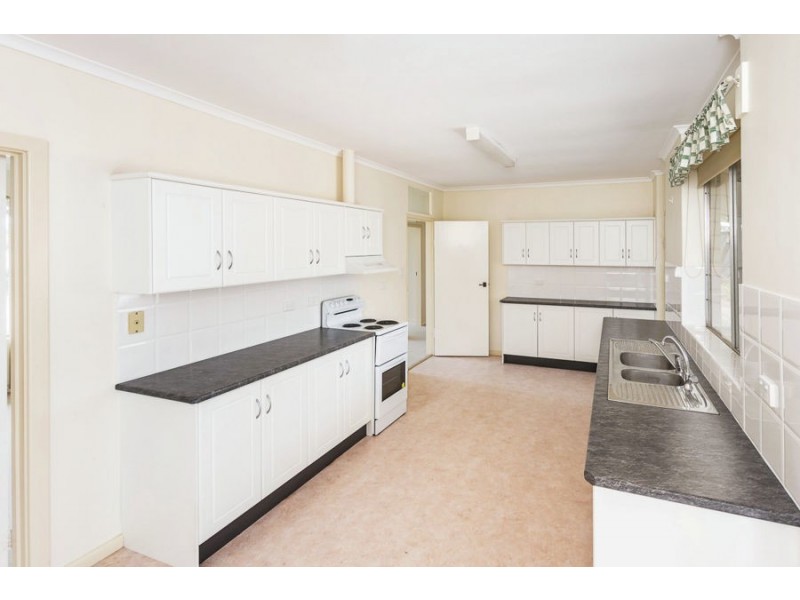 22 Parish Crescent, Murray Bridge SA 5253