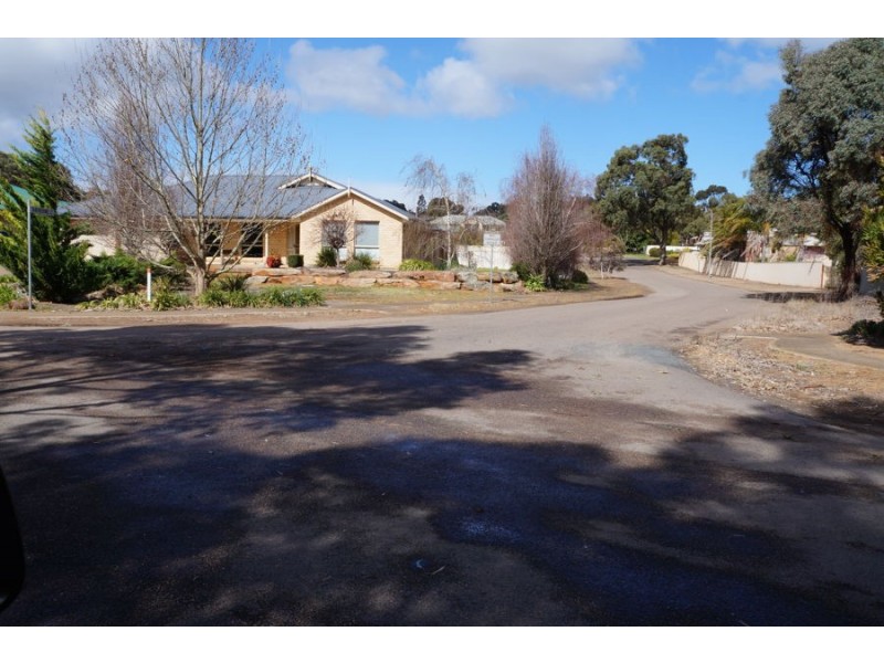 8 Katherine Court, Murray Bridge SA 5253