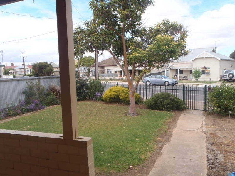 33 Clara Street, Murray Bridge SA 5253