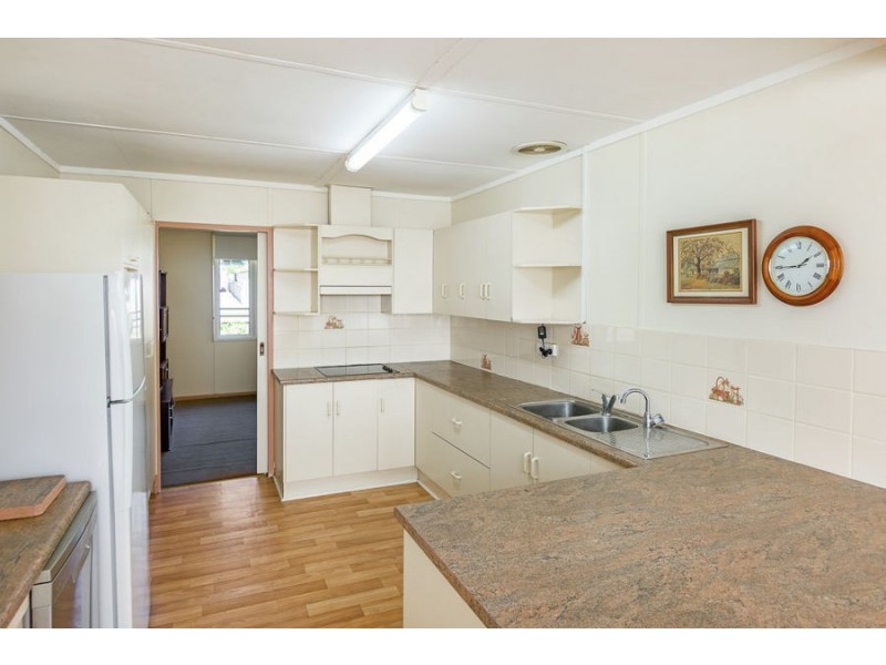 4 Torrens Road, Murray Bridge SA 5253