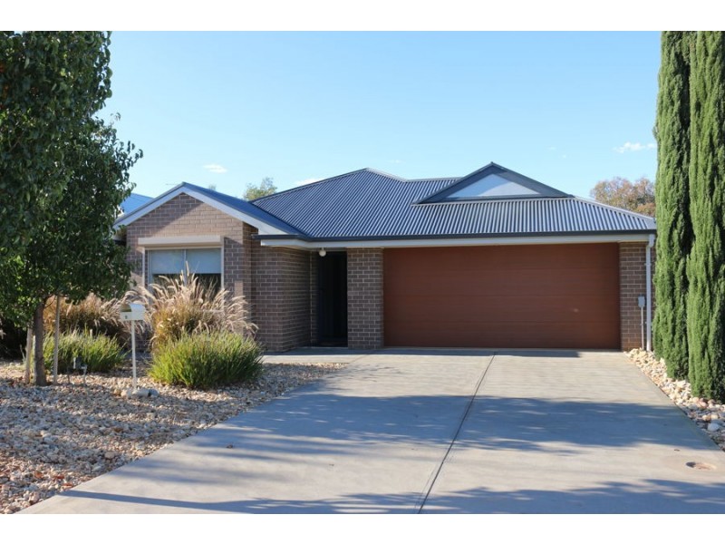 8 Waterlily Terrace, Murray Bridge SA 5253