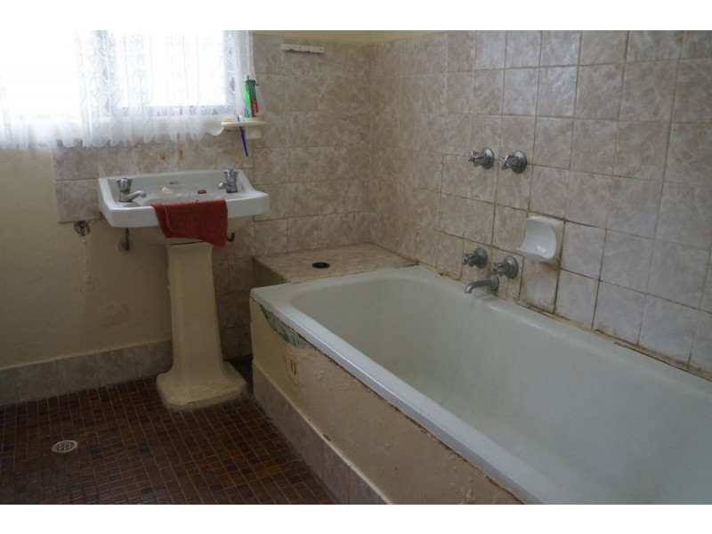 14 Old Princes Highway, Murray Bridge SA 5253