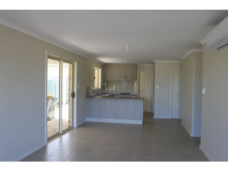 2 86 Mulgundawah Rd, Murray Bridge SA 5253