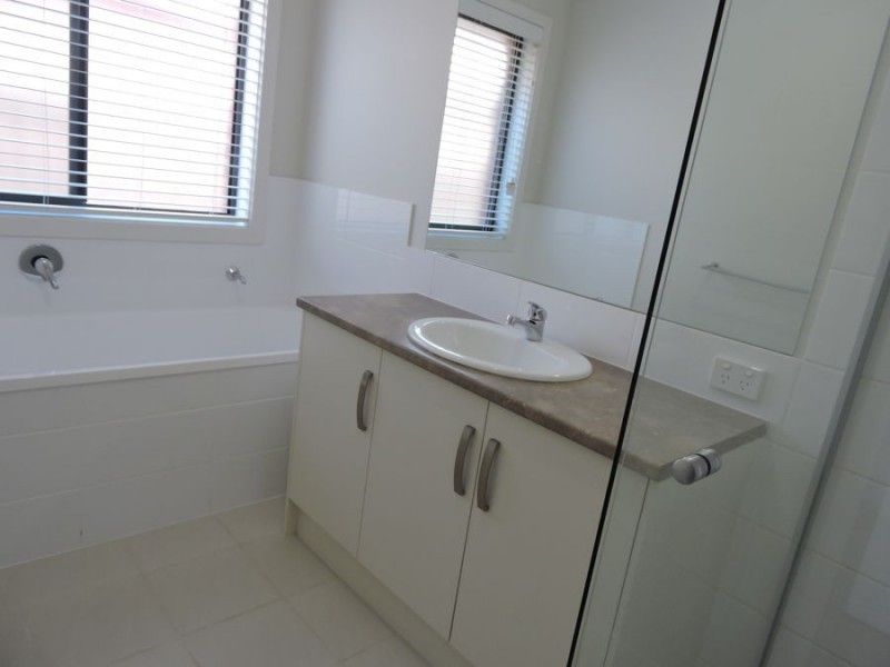 2A Galway, Murray Bridge SA 5253