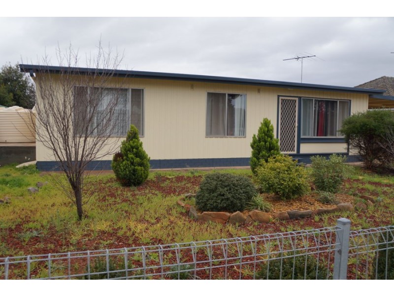 241 Adelaide Road, Murray Bridge SA 5253