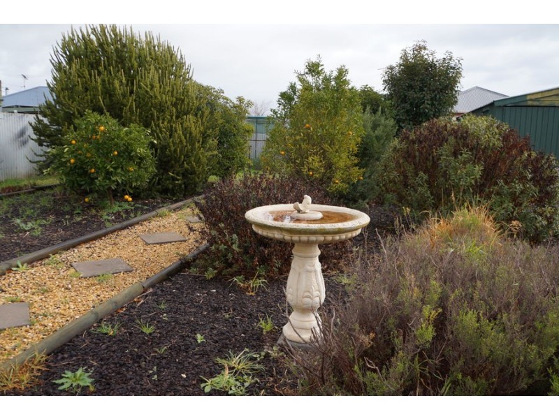 241 Adelaide Road, Murray Bridge SA 5253