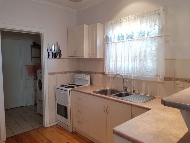 16 Leslie Street, Murray Bridge SA 5253