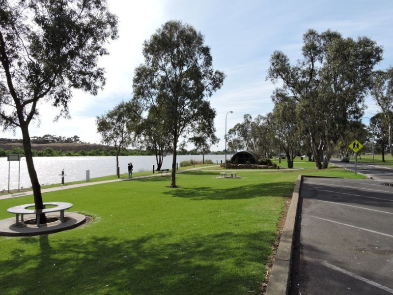 2A Cooke Street, Murray Bridge SA 5253