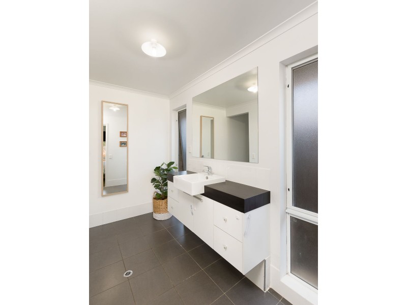 11 Willowbark Crescent, Murray Bridge SA 5253