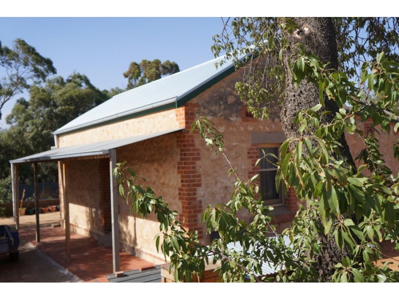 56 Long Island Road, Murray Bridge SA 5253