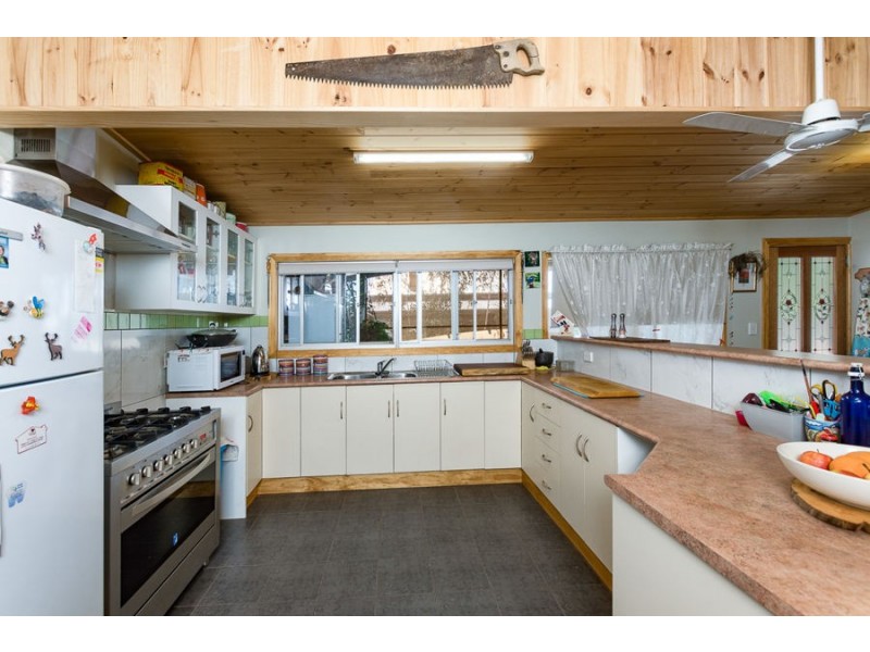 56 Long Island Road, Murray Bridge SA 5253