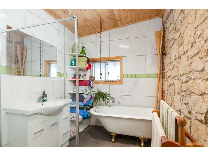 56 Long Island Road, Murray Bridge SA 5253