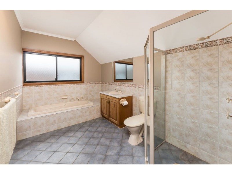 7 Marina View Court, Murray Bridge SA 5253