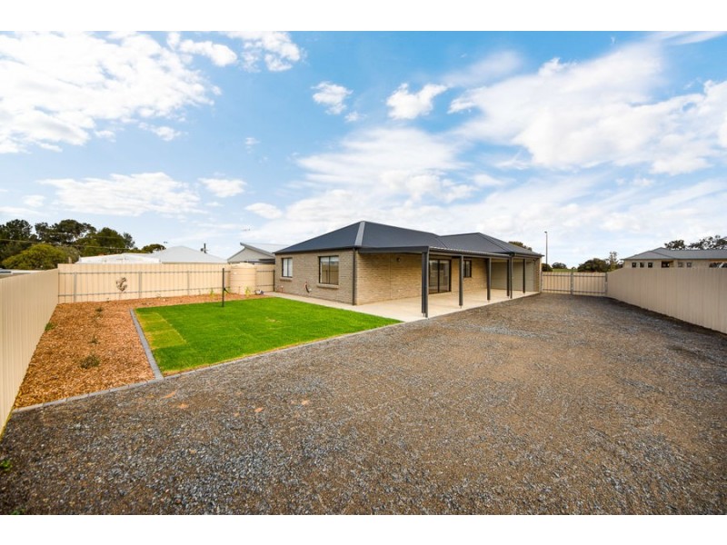 8 Alex Aunger Close, Murray Bridge SA 5253