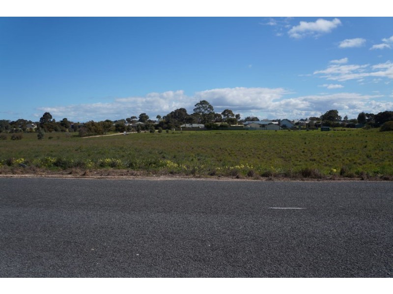 19 Pangarinda Drive, Wellington East SA 5259