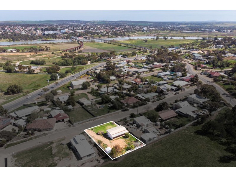 8 Moore Street, Murray Bridge SA 5253