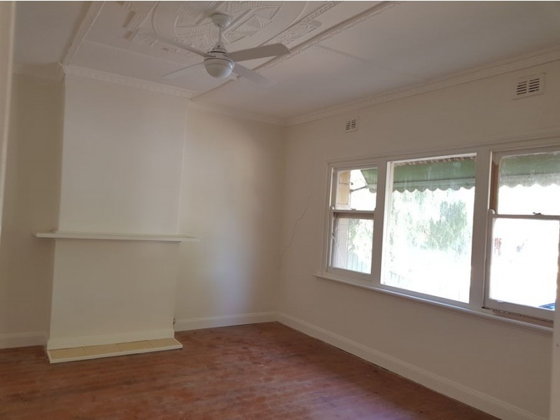 89 Adelaide Road, Murray Bridge SA 5253