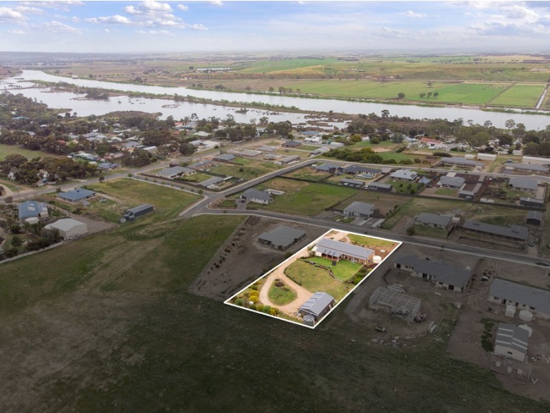 14 McLaren Close, Murray Bridge SA 5253