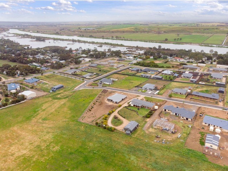 14 McLaren Close, Murray Bridge SA 5253