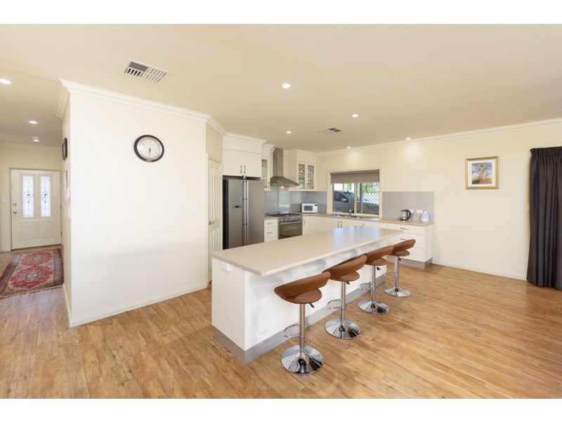 32 Christian Road, Murray Bridge SA 5253