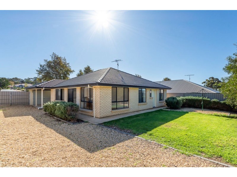 16 Parkview Drive, Murray Bridge SA 5253