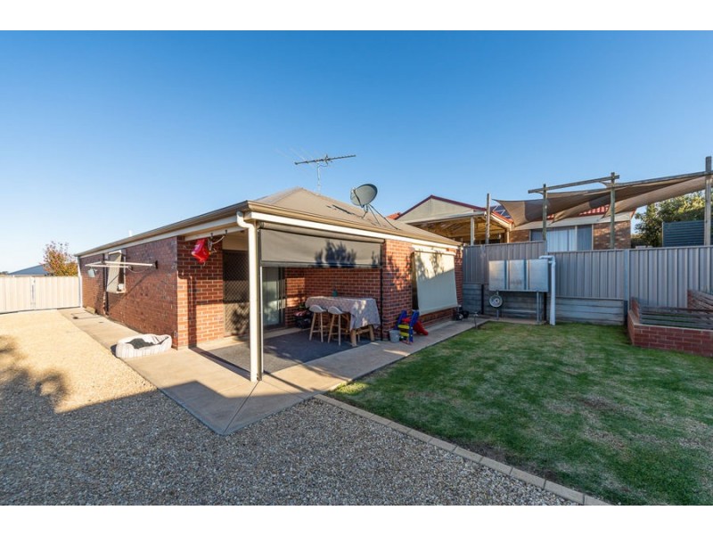 11 Waterlily Terrace, Murray Bridge SA 5253