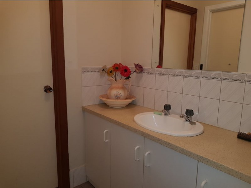 54 Tumbella Drive, Murray Bridge SA 5253