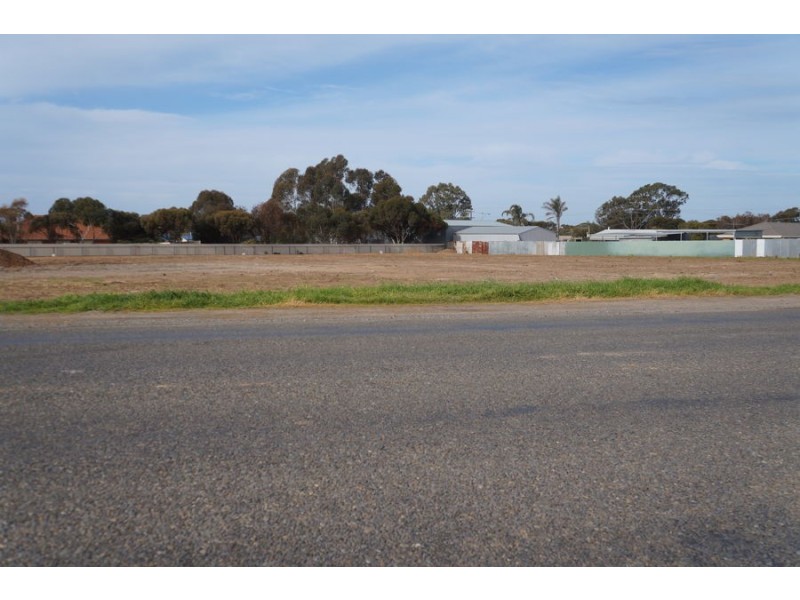 4 Bremer Road, Murray Bridge SA 5253