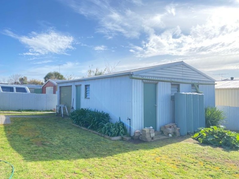 17 Knight, Murray Bridge SA 5253