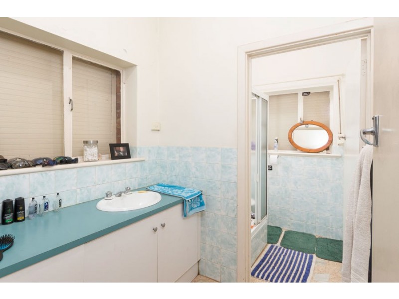 16 Old Swanport Road, Murray Bridge SA 5253