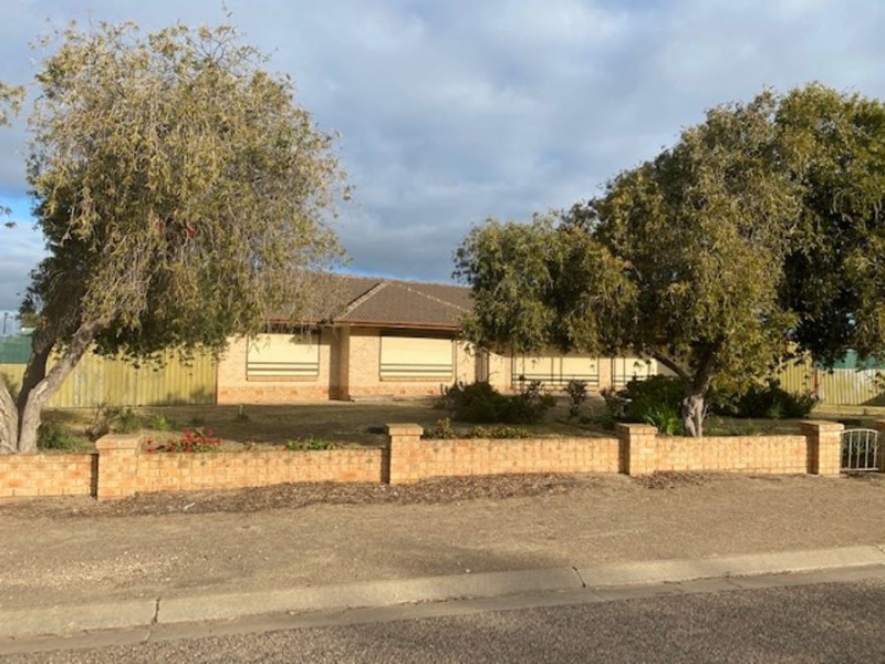 160 Adelaide Road, Murray Bridge SA 5253