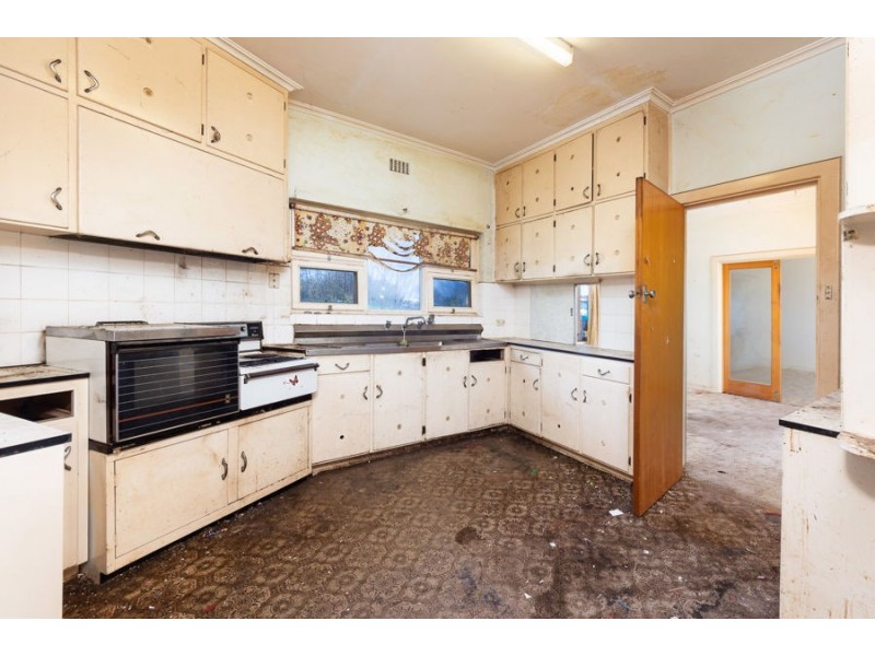 160 Adelaide Road, Murray Bridge SA 5253