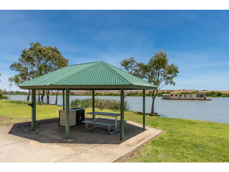 2 Grevillia, Murray Bridge SA 5253