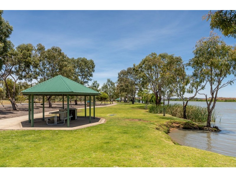 2 Grevillia, Murray Bridge SA 5253