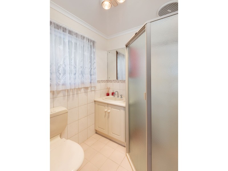 5 Riverglen Drive, White Sands SA 5253