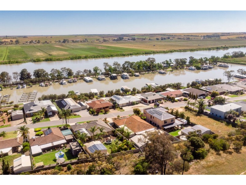 5 Riverglen Drive, White Sands SA 5253