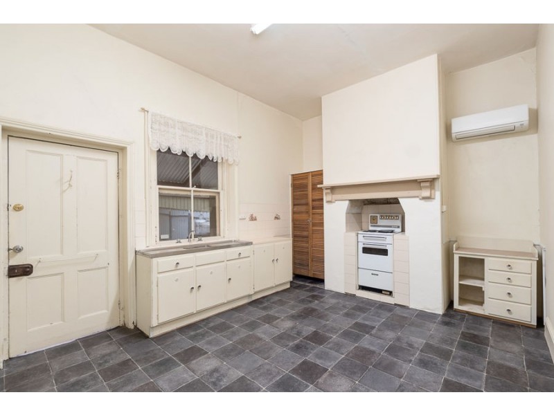 6 Sunter, Strathalbyn SA 5255